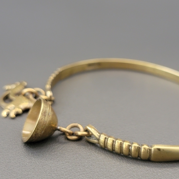 Vintage Kalevala Koru Brass Bangle – Bird & Bell Charms | Finnish Folklore Jewel - Picture 5 of 6